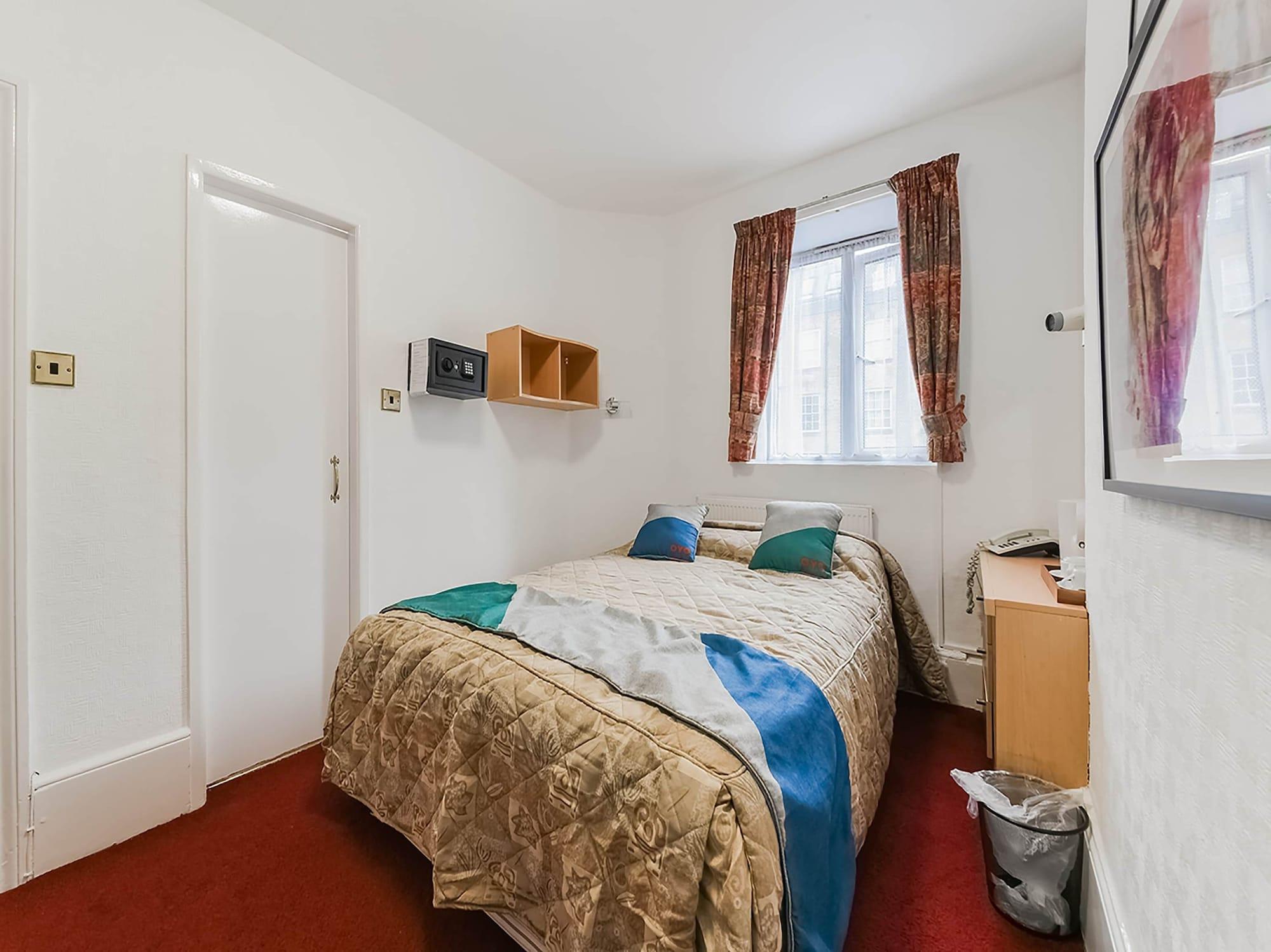 Upper Berkeley Hotel London